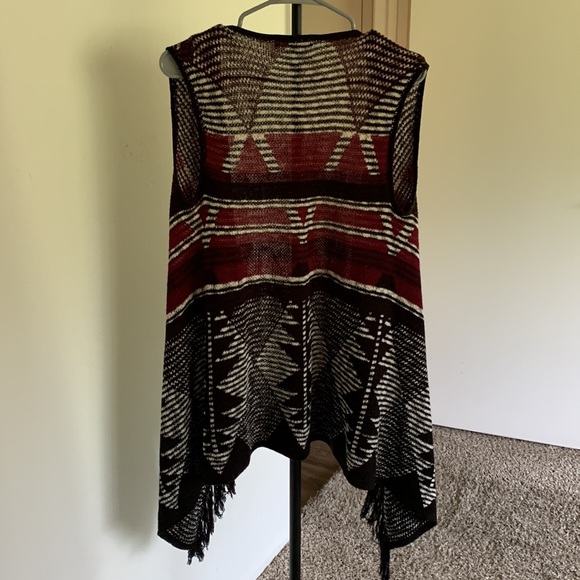 Southern Pattern Vest - Picture 4 of 4